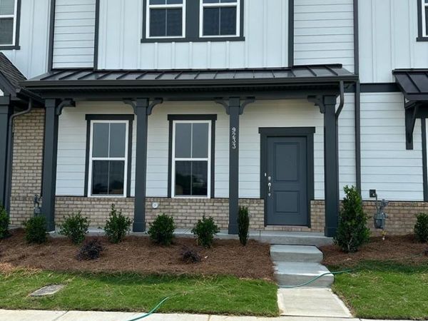 9233 Harwen Lane , Charlotte, NC 28215