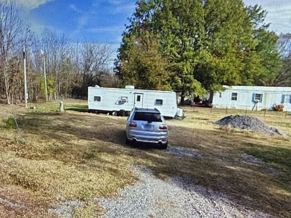 206 DOGGIE , North Little Rock, AR 72117