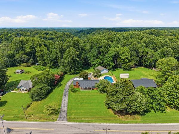 7889 Nashville Hwy, Baxter, TN 38544