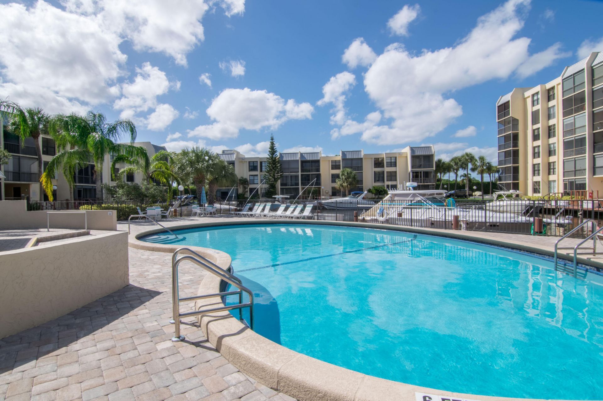 17 Royal Palm Way, Unit 603, Boca Raton, FL 33432 Photo