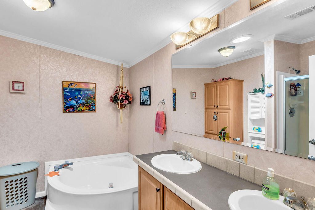 2208 SE 38th Trail, Okeechobee, FL 34974 Photo