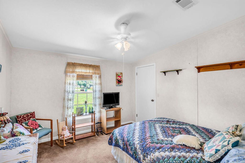 2208 SE 38th Trail, Okeechobee, FL 34974 Photo