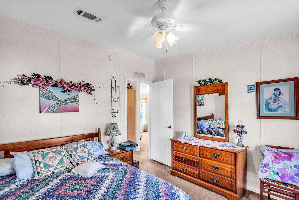 2208 SE 38th Trail, Okeechobee, FL 34974 Photo