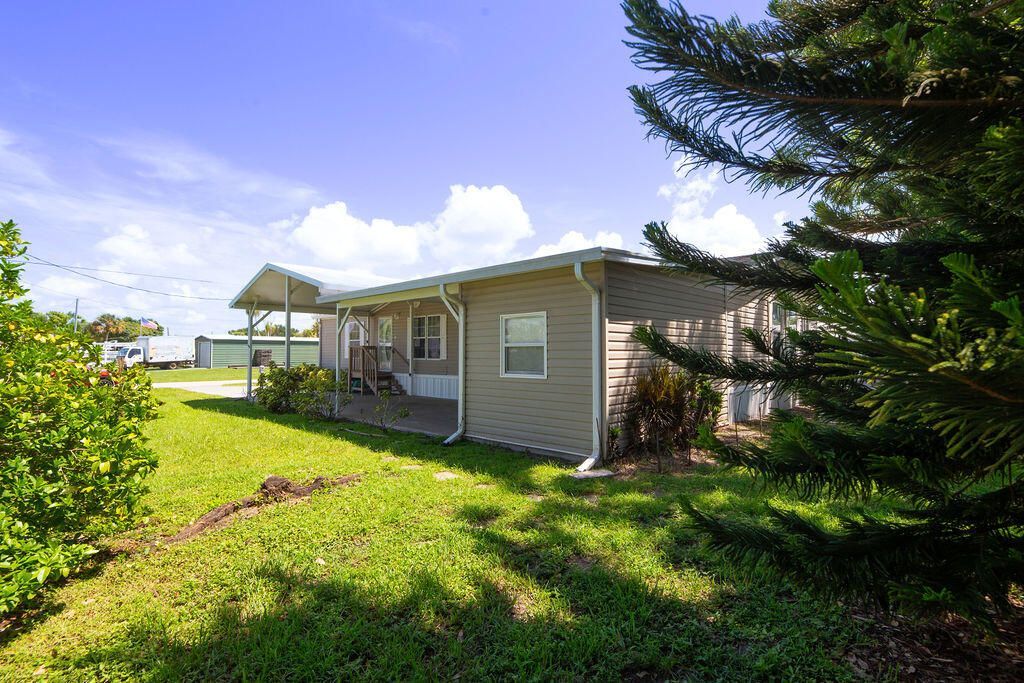 2208 SE 38th Trail, Okeechobee, FL 34974 Photo