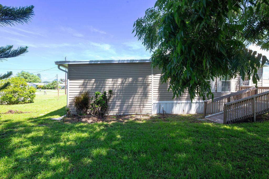 2208 SE 38th Trail, Okeechobee, FL 34974 Photo