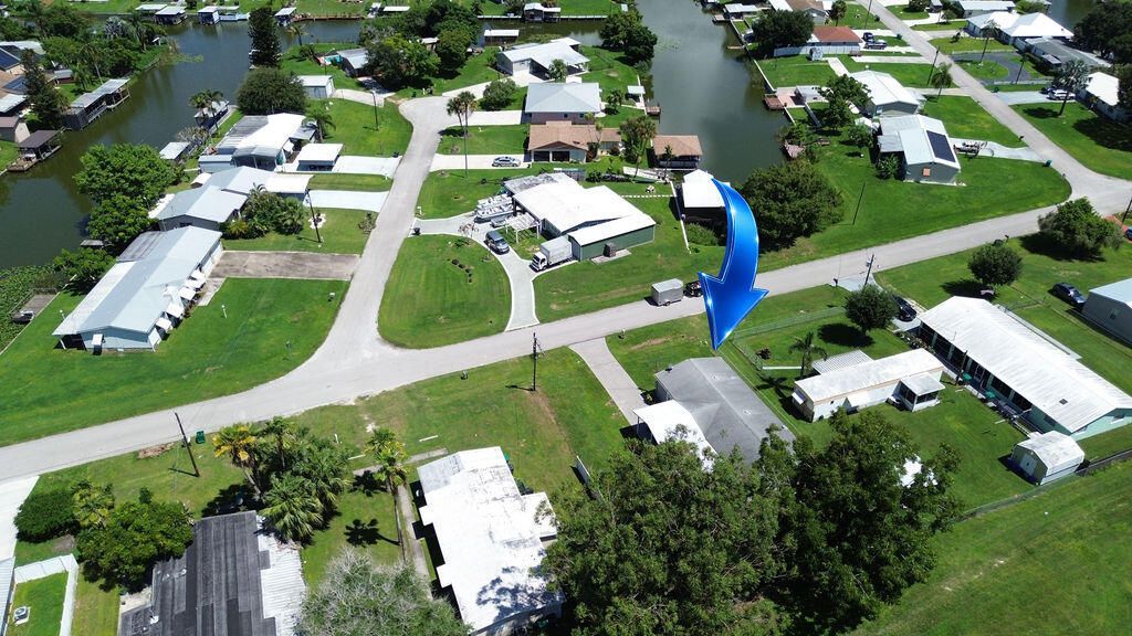 2208 SE 38th Trail, Okeechobee, FL 34974 Photo