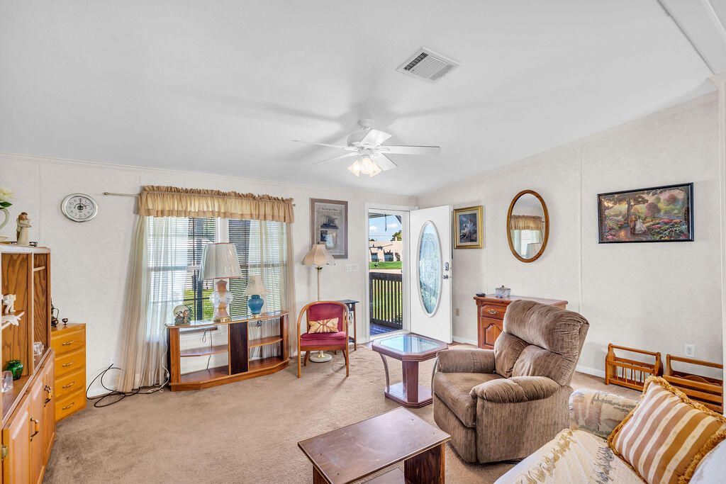 2208 SE 38th Trail, Okeechobee, FL 34974 Photo