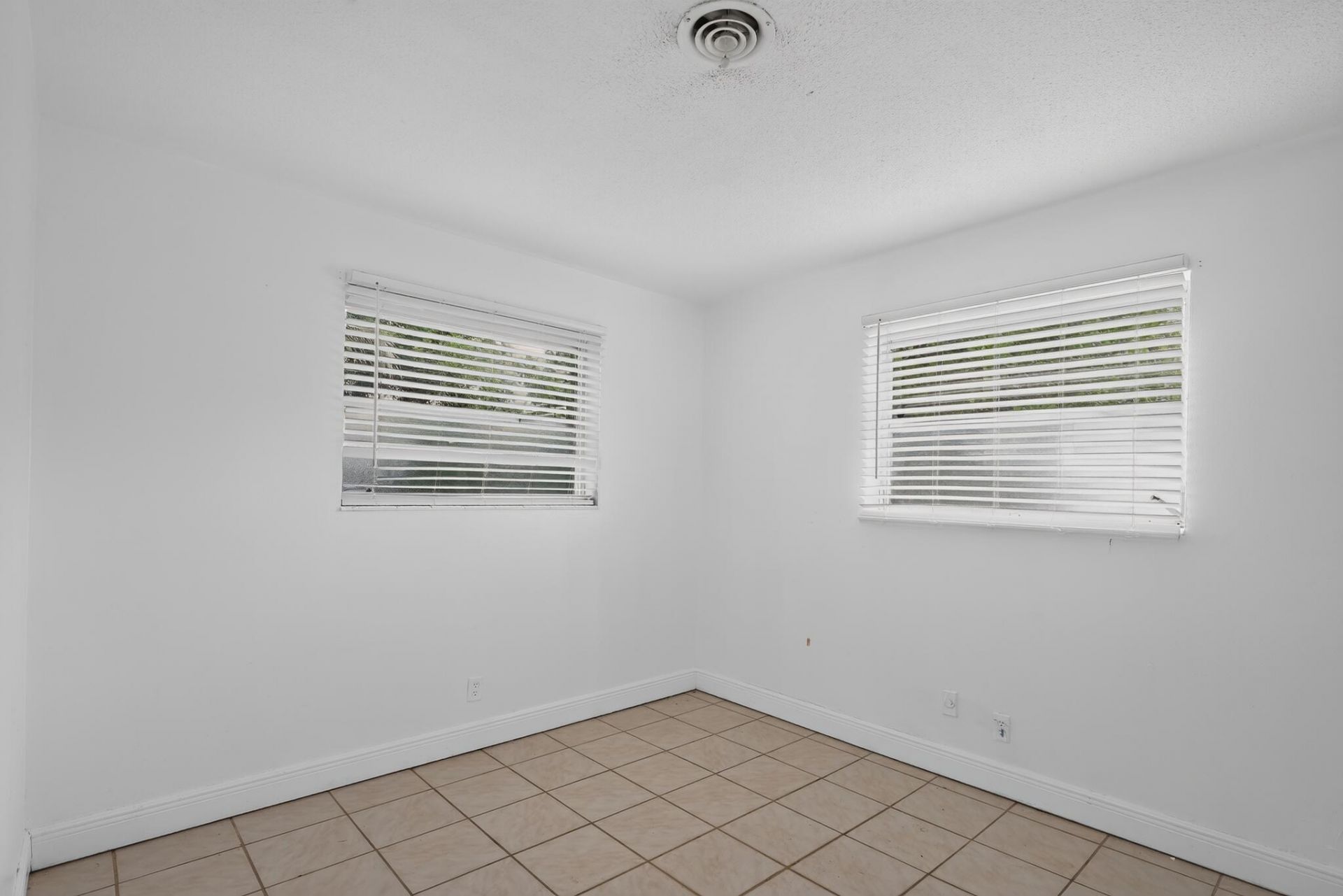 5845 Arthur Street, Hollywood, FL 33021 Photo