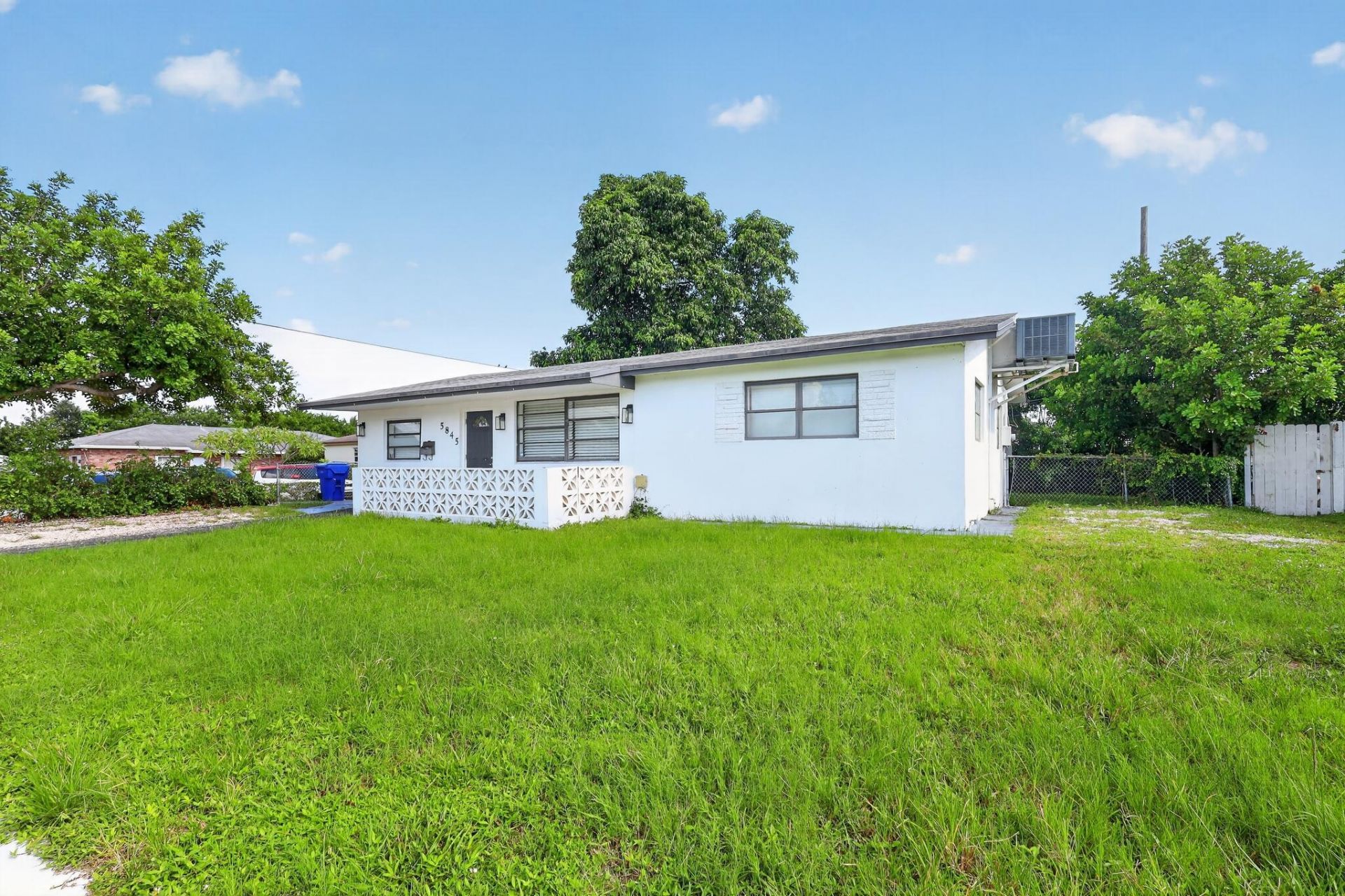 5845 Arthur Street, Hollywood, FL 33021 Photo