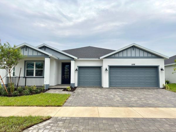5598 Hampton Park Circle, Vero Beach, FL 32966