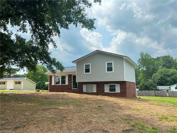 115 Robert Drive , State Road, NC 28676