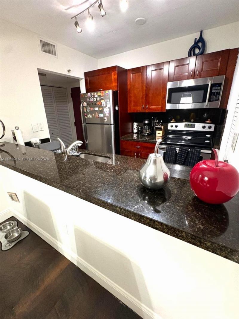 800 N Miami Ave , Unit E-905, Miami, FL 33136 Photo