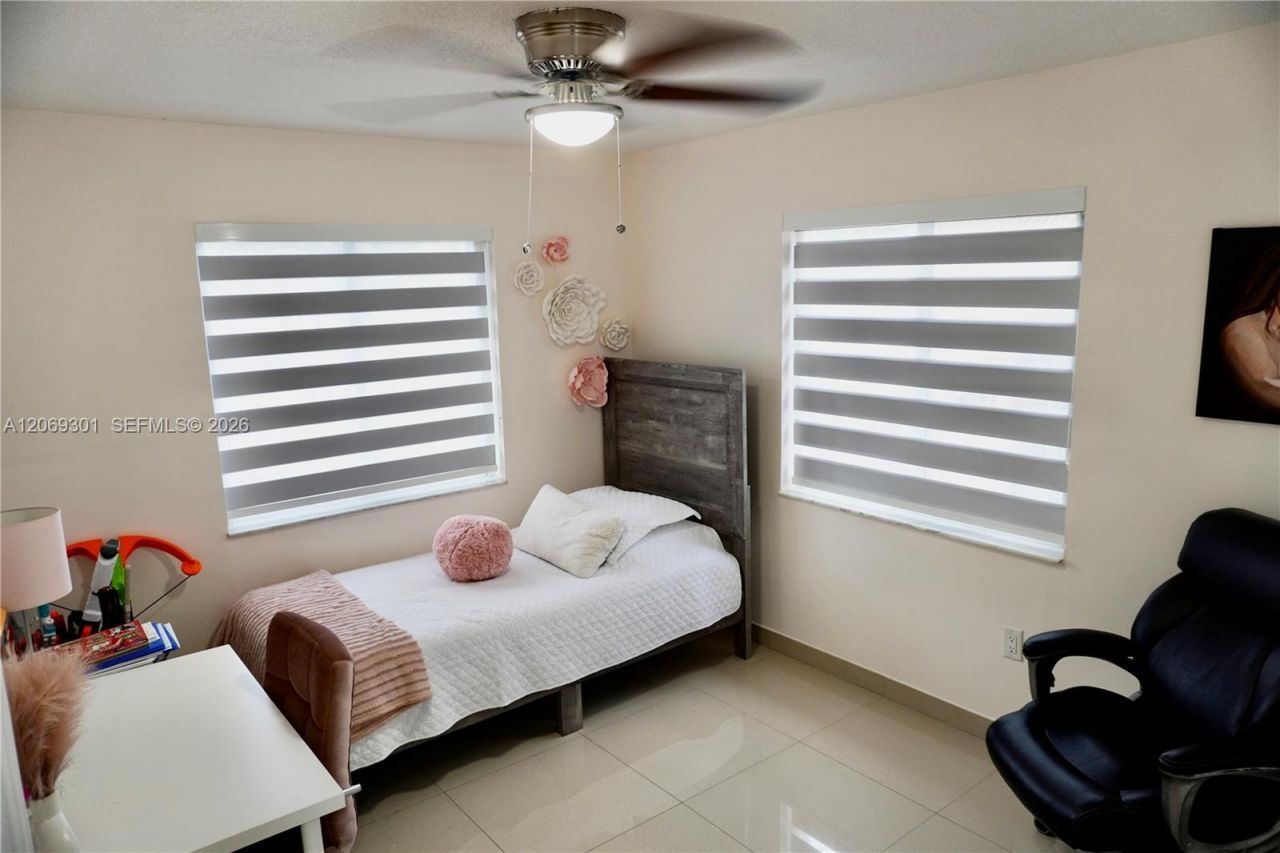 10157 NW 129th Ter , Hialeah Gardens, FL 33018 Photo