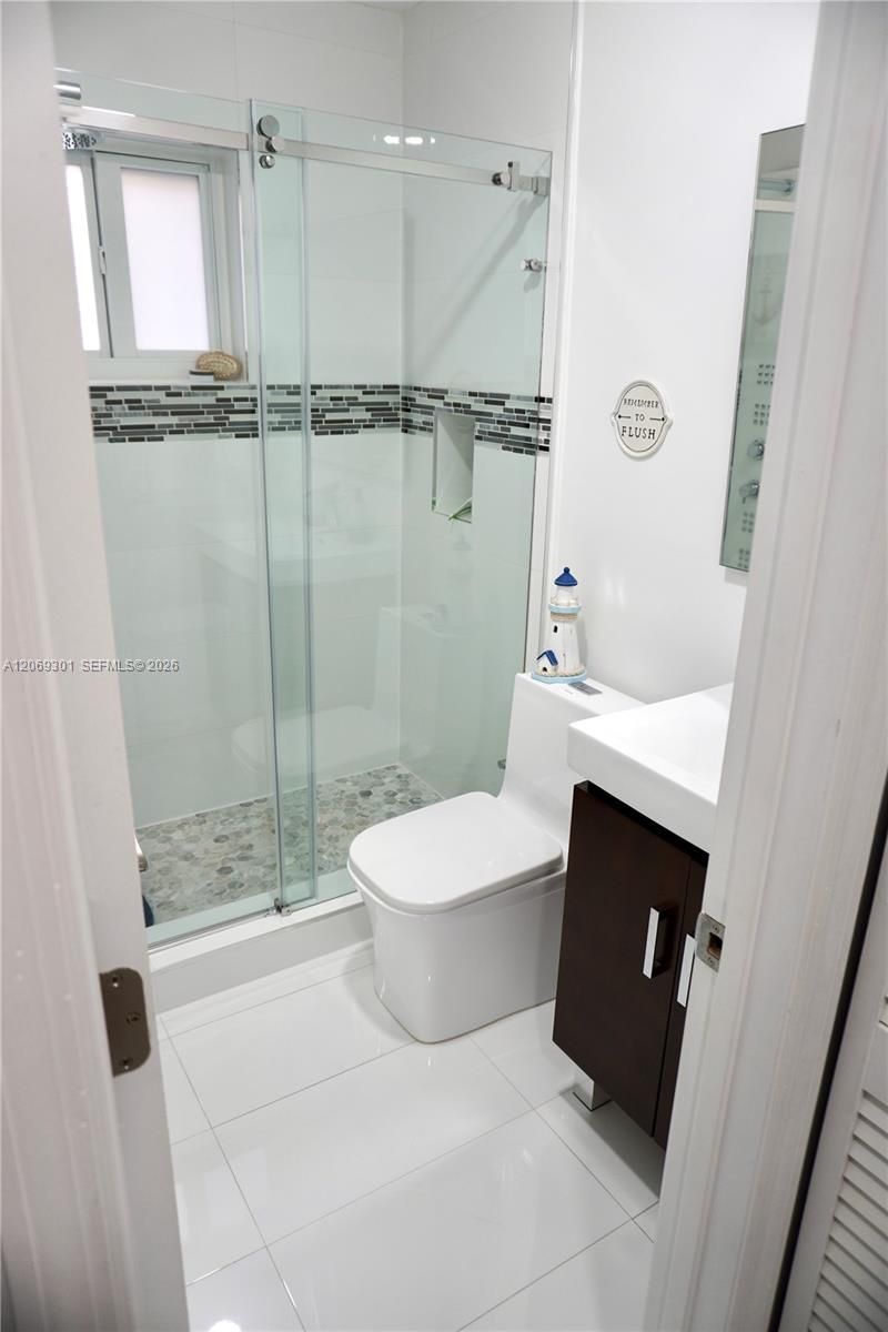 10157 NW 129th Ter , Hialeah Gardens, FL 33018 Photo