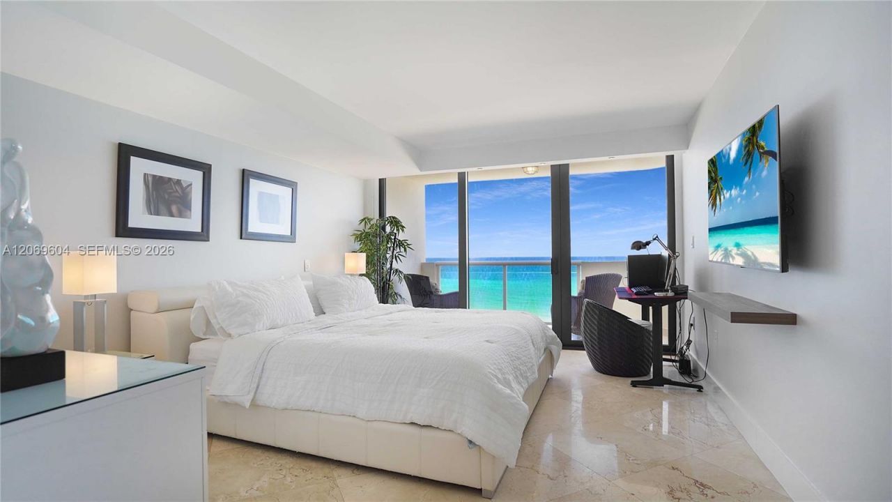 5757 Collins Ave, Unit 1505, Miami Beach, FL 33140 Photo