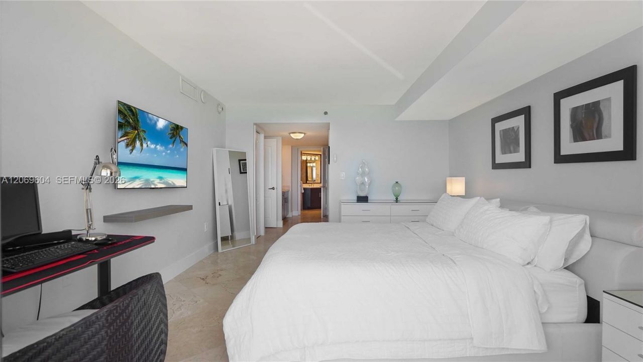 5757 Collins Ave, Unit 1505, Miami Beach, FL 33140 Photo