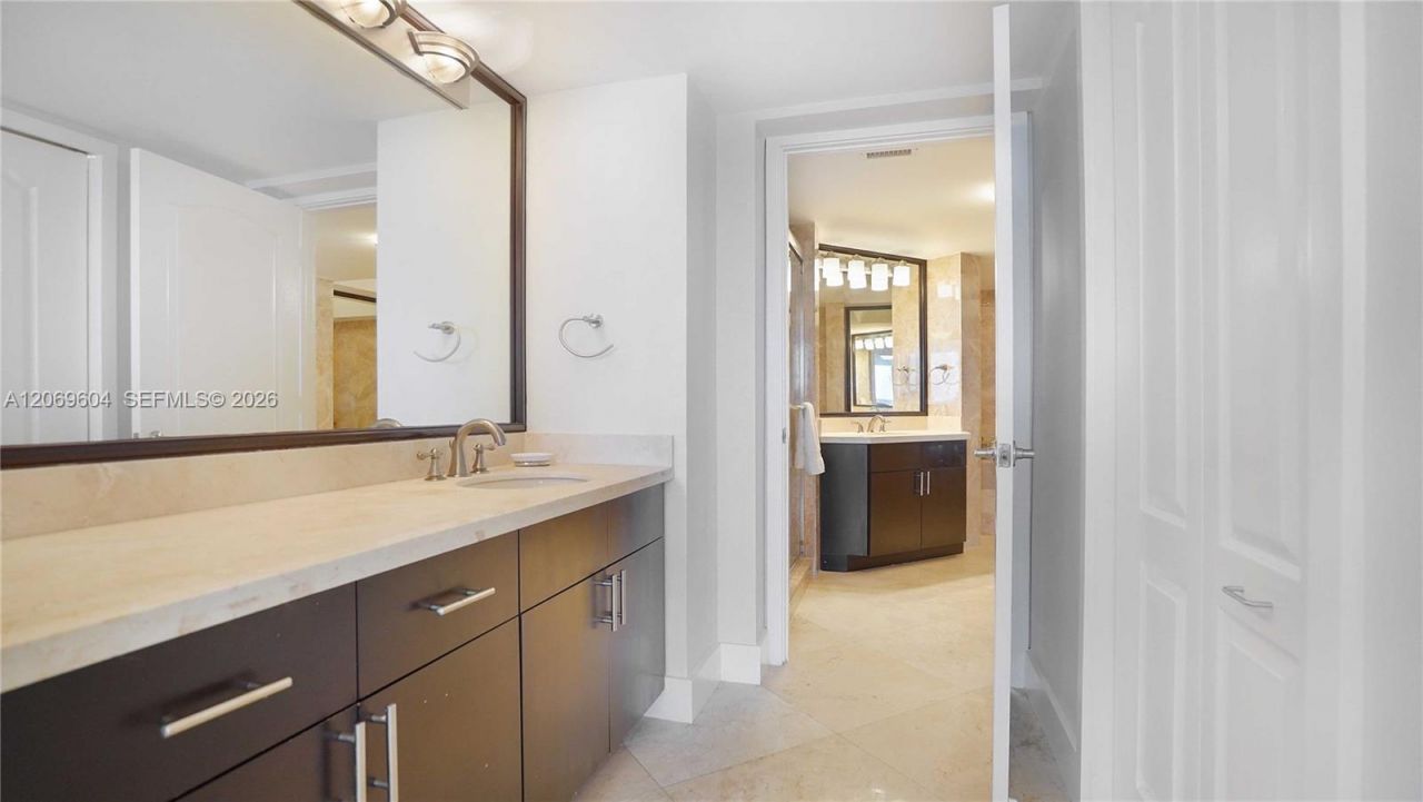 5757 Collins Ave, Unit 1505, Miami Beach, FL 33140 Photo