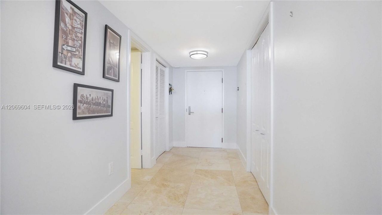 5757 Collins Ave, Unit 1505, Miami Beach, FL 33140 Photo
