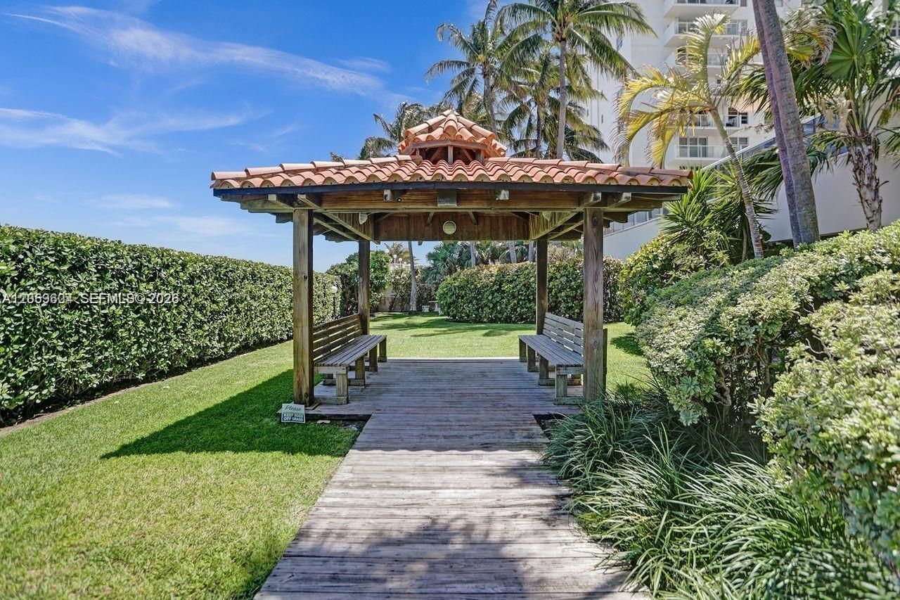 5757 Collins Ave, Unit 1505, Miami Beach, FL 33140 Photo