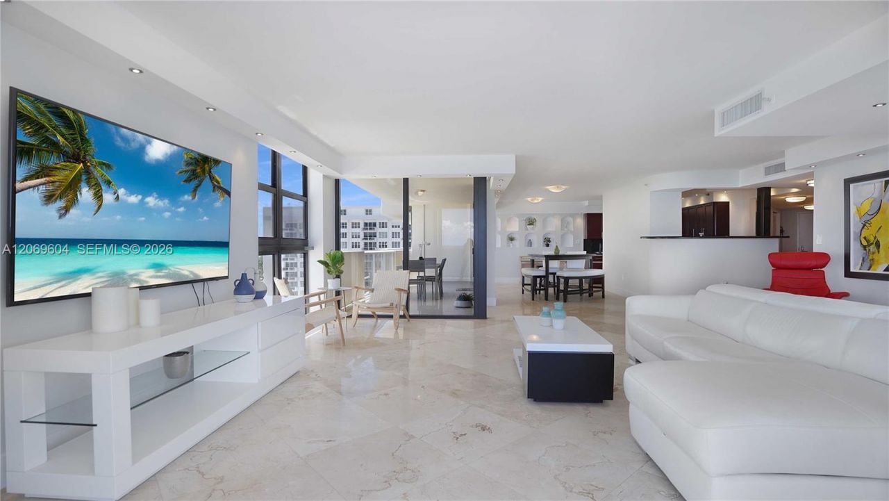 5757 Collins Ave, Unit 1505, Miami Beach, FL 33140 Photo