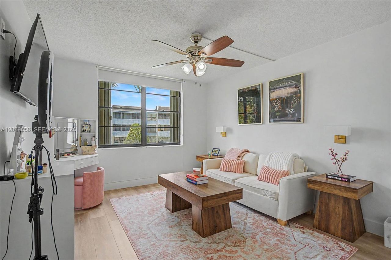 10852 N Kendall Dr , Unit 314, Miami, FL 33176 Photo