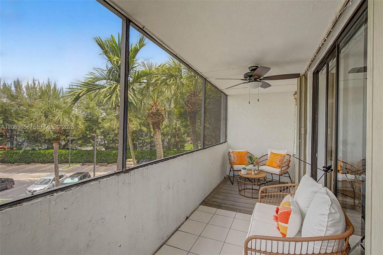 10852 N Kendall Dr , Unit 314, Miami, FL 33176 Photo