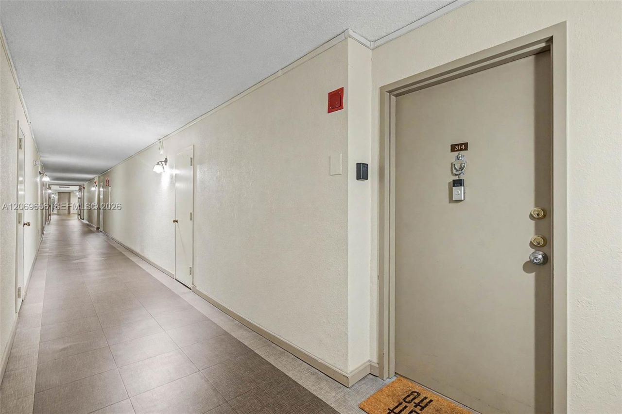 10852 N Kendall Dr , Unit 314, Miami, FL 33176 Photo