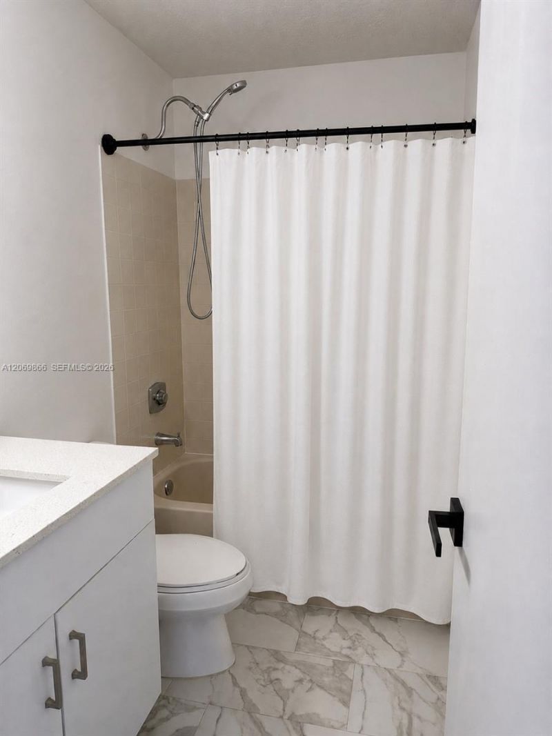 4500 SW 68th Ct Cir , Unit 5-3, Miami, FL 33155 Photo