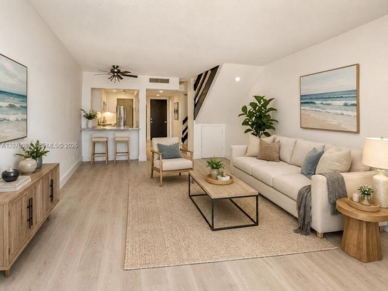 5401 Collins Ave , Unit 144, Miami Beach, FL 33140 Photo