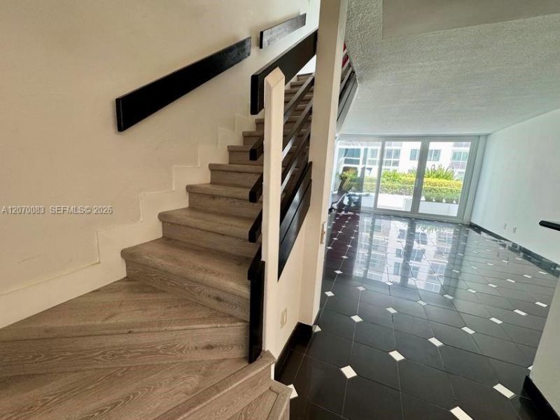 5401 Collins Ave , Unit 144, Miami Beach, FL 33140 Photo