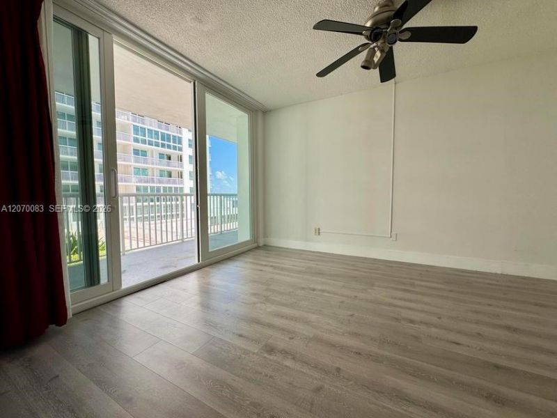 5401 Collins Ave , Unit 144, Miami Beach, FL 33140 Photo