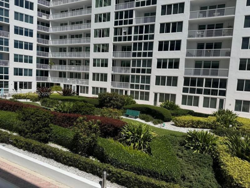 5401 Collins Ave , Unit 144, Miami Beach, FL 33140 Photo
