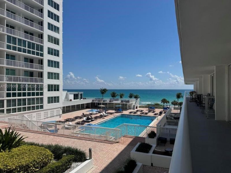 5401 Collins Ave , Unit 144, Miami Beach, FL 33140 Photo