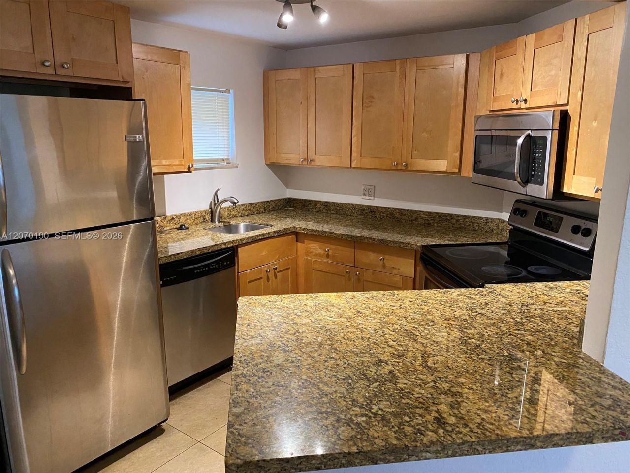 8245 Lake Dr , Unit 101, Doral, FL 33166 Photo