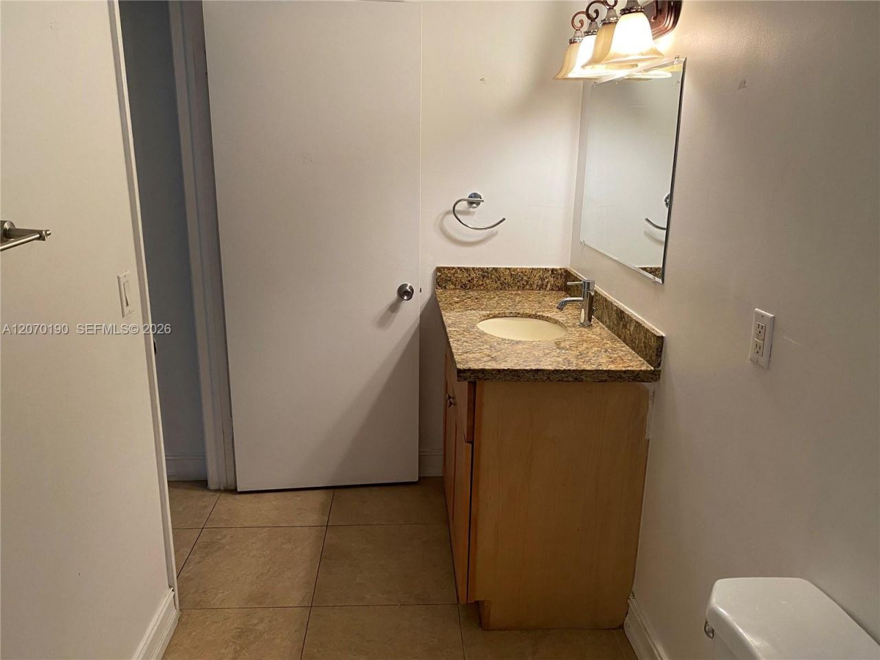 8245 Lake Dr , Unit 101, Doral, FL 33166 Photo