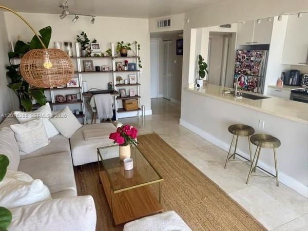 1688 West Ave , Unit 906, Miami Beach, FL 33139