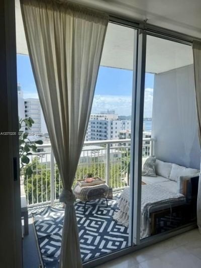 1688 West Ave , Unit 906, Miami Beach, FL 33139 Photo