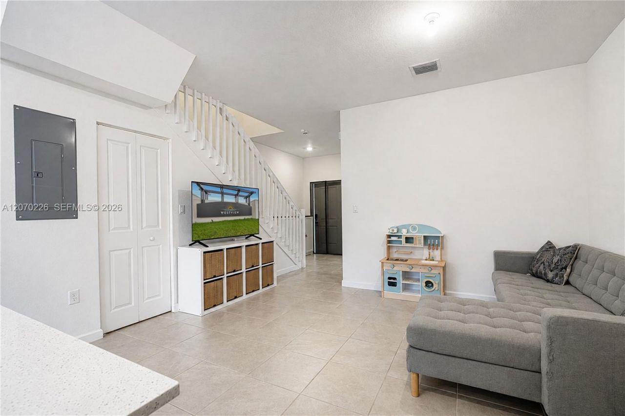 12218 NW 24th Pl, Miami, FL 33167 Photo
