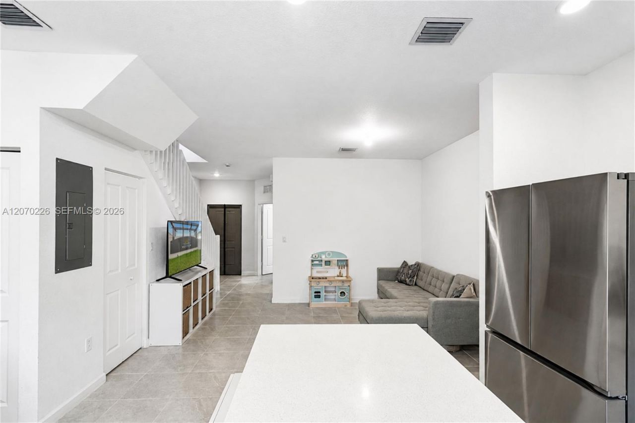 12218 NW 24th Pl, Miami, FL 33167 Photo