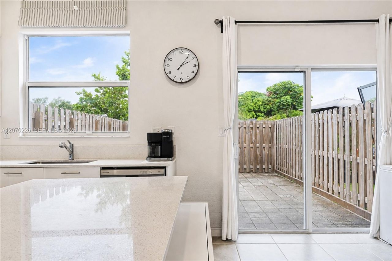 12218 NW 24th Pl, Miami, FL 33167 Photo
