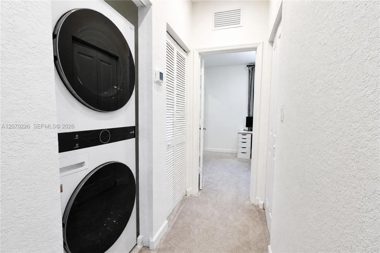 12218 NW 24th Pl, Miami, FL 33167 Photo