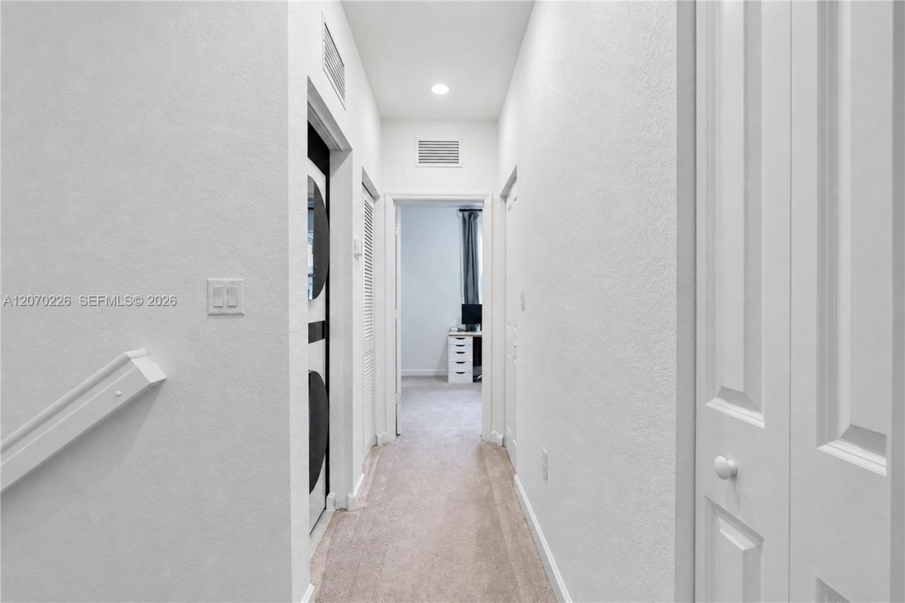12218 NW 24th Pl, Miami, FL 33167 Photo