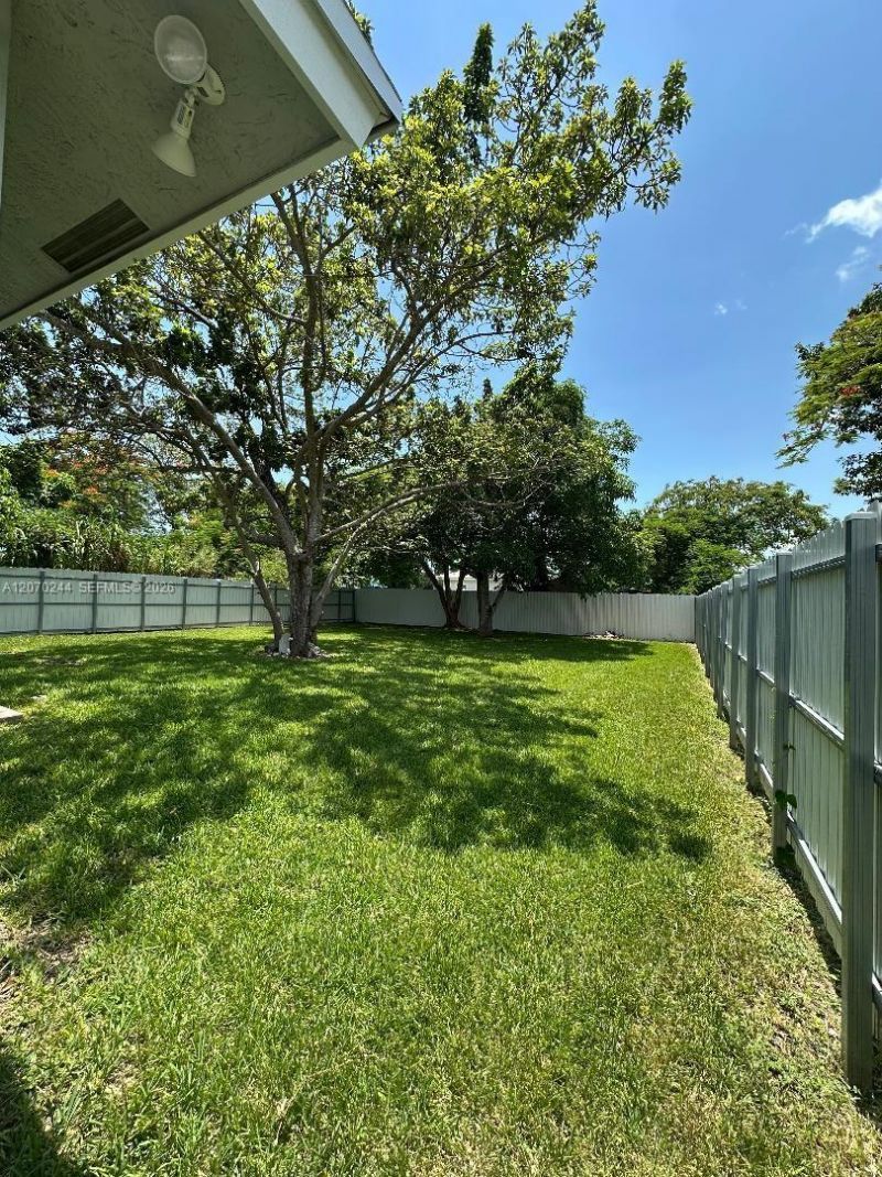 12230 SW 219th St , Miami, FL 33170 Photo