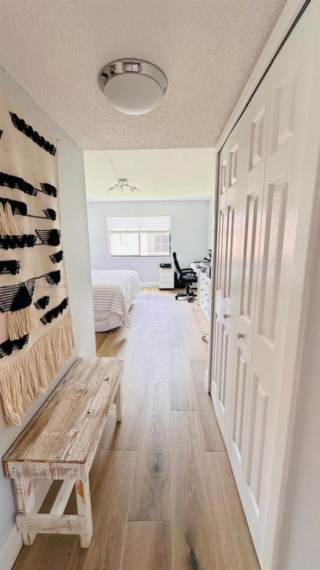 223 Lakeview Dr , Unit 204, Weston, FL 33326 Photo