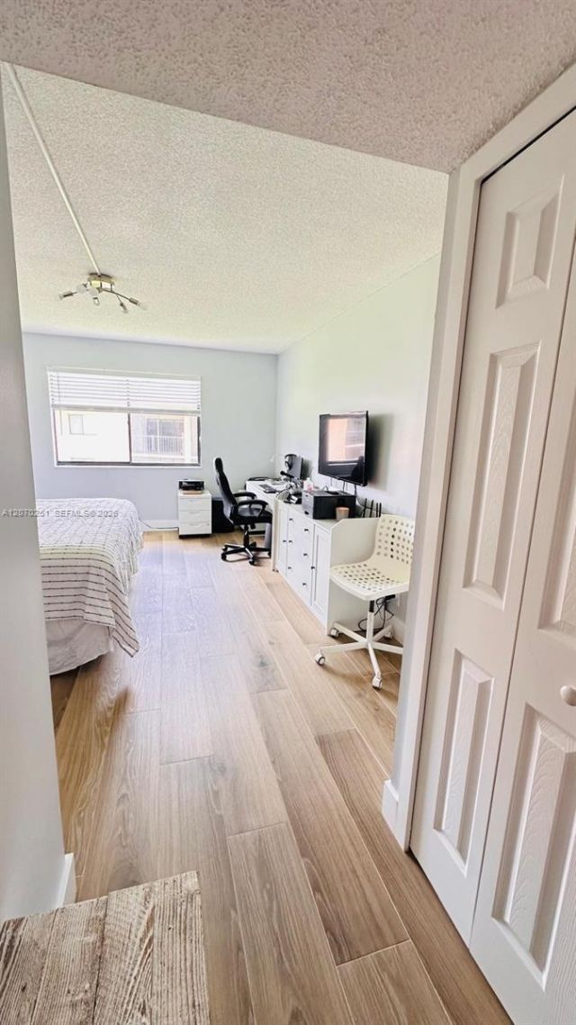223 Lakeview Dr , Unit 204, Weston, FL 33326 Photo