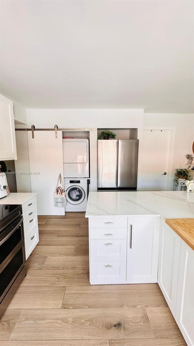 223 Lakeview Dr , Unit 204, Weston, FL 33326 Photo
