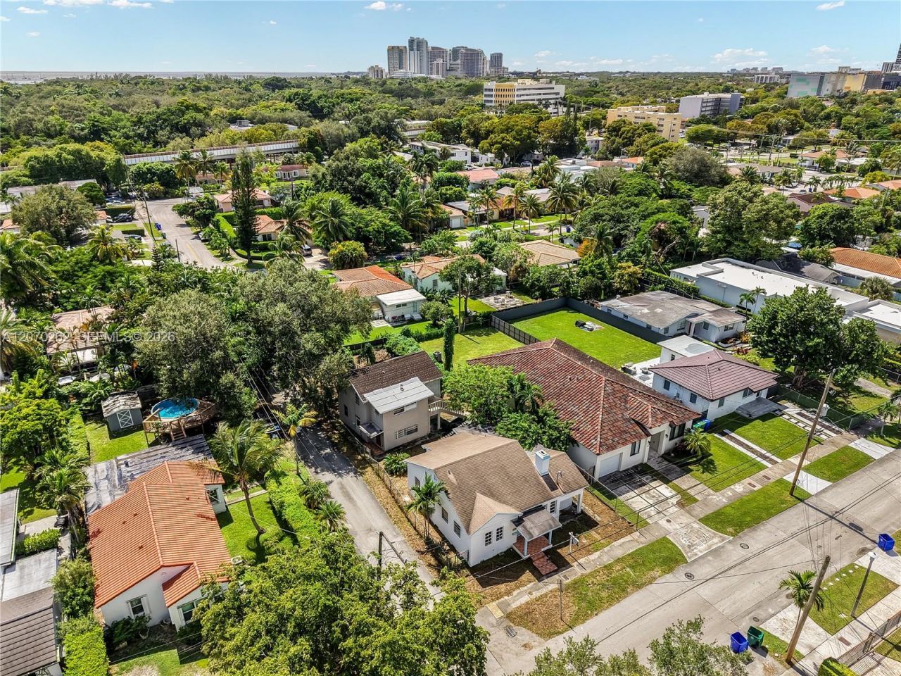 2100 SW 25th St , Miami, FL 33133 Photo