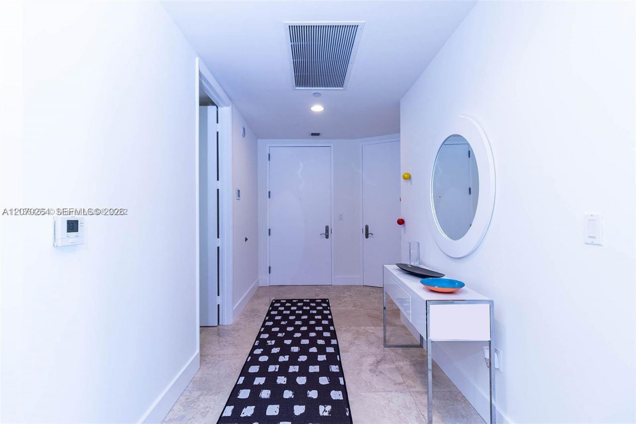 15811 Collins Ave , Unit 2103, Sunny Isles Beach, FL 33160 Photo
