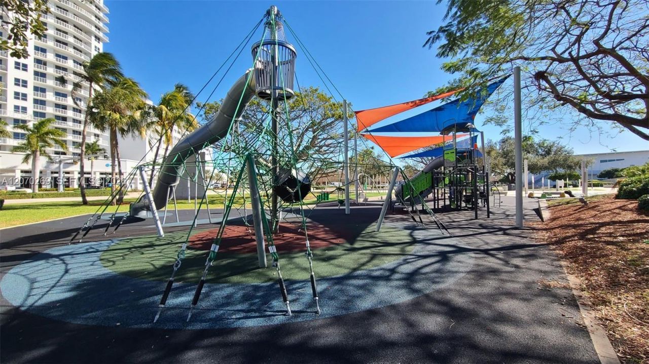 1830 Radius Dr , Unit 903, Hollywood, FL 33020 Photo