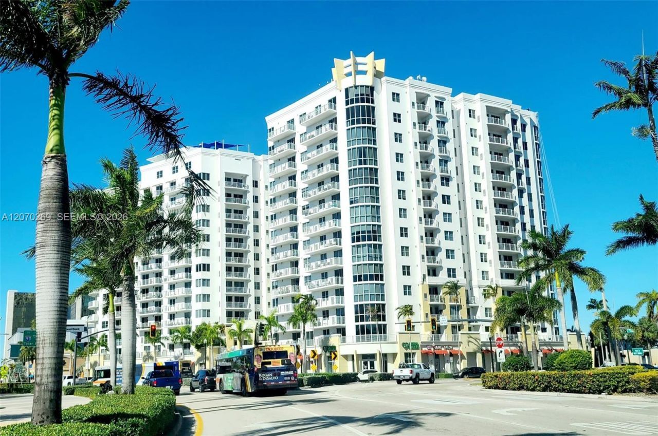 1830 Radius Dr , Unit 903, Hollywood, FL 33020 Photo